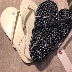 NWT!  Espirit thong sandals 2 pair bundle